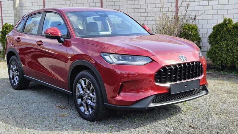 Rot Neu 2025 Honda ZR-V Elegance SUV | 39.200 € (Teuer) - Bild 1/4