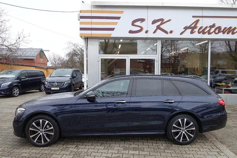 Gebraucht Mercedes E300 AMG 306 PS (225 kW) 2022 Blau Limousine