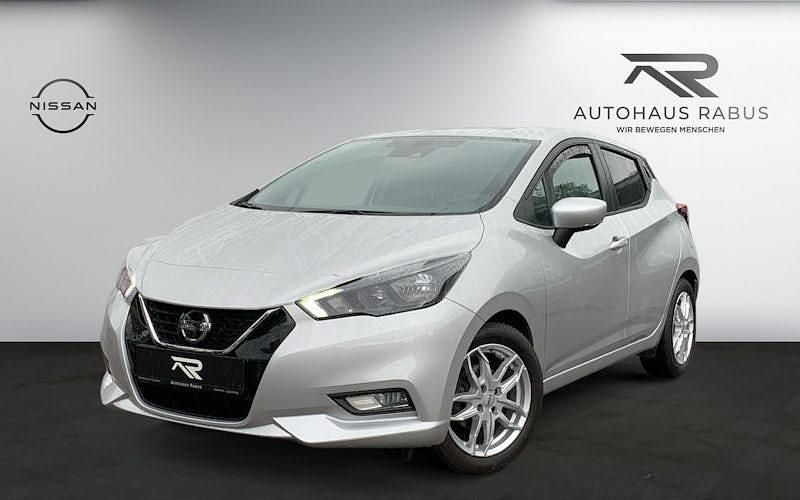 Gebraucht Nissan Micra Acenta 92 PS (67 kW) 2022 Silber Kleinwagen