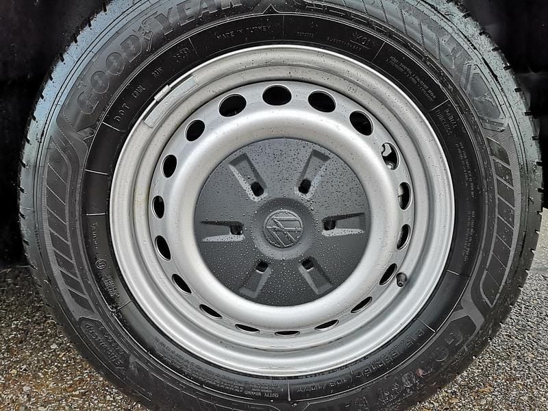 Neu VW T6.1 100 kW (136 PS) 2026 Clear white Van