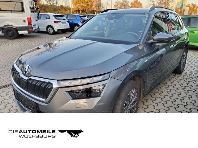 Graphitegrau metallic Gebraucht 2022 Skoda Kamiq Tour SUV | 20.390 € (Guter Preis) - Bild 1/4