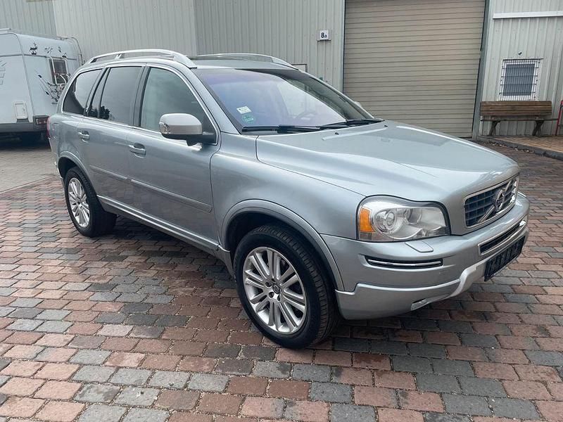 Second-hand Volvo XC90 Executive 200 CP (147 kW) 2014 Argintiu SUV