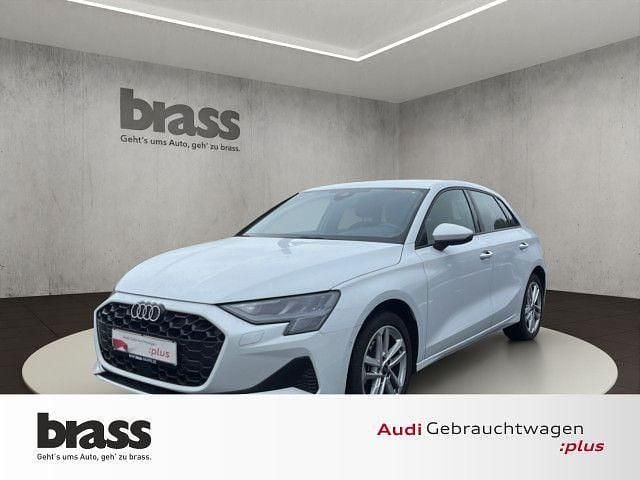 Gletscherweiß metallic Gebraucht 2025 Audi A3 Sportback Advanced Plus Kleinwagen | 32.900 € (Guter Preis) - Bild 1/4