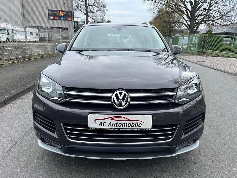 Gebraucht VW Touareg 239 PS (175 kW) 2011 Grau SUV