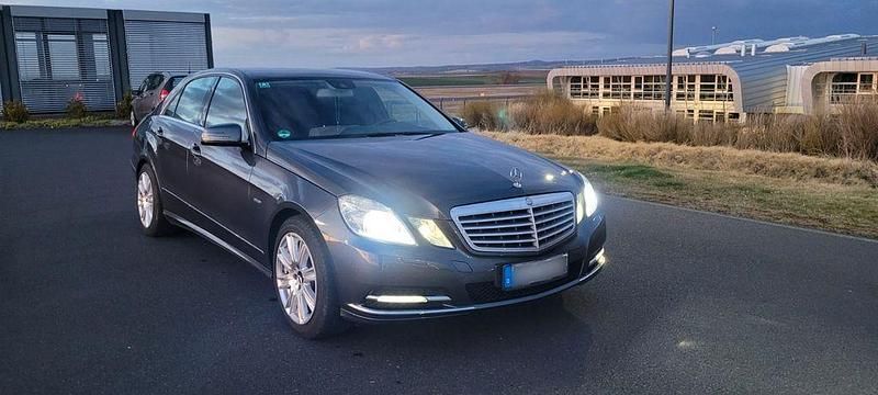 Gebraucht 2011 Mercedes E200 Elegance Limousine | 12.250 € (Fairer Preis) - Bild 1/4