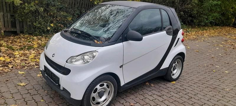 Weiß Gebraucht 2008 Smart ForTwo Coupé Kleinwagen | 2.990 € (Fairer Preis) - Bild 1/4