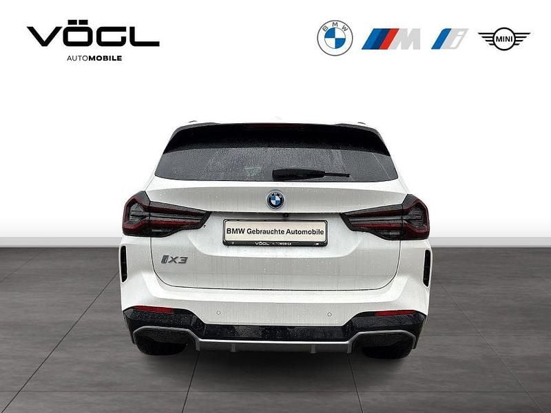 Gebraucht BMW iX3 Impressive 210 kW (286 PS) 2024 Weiß SUV