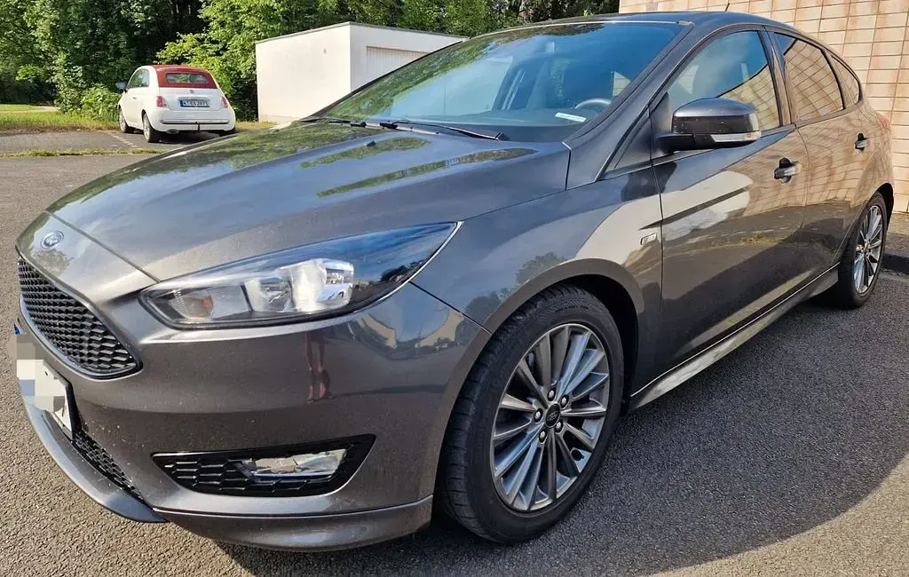 Gebraucht Ford Focus ST-Line 150 PS (110 kW) 2018 Grau Limousine