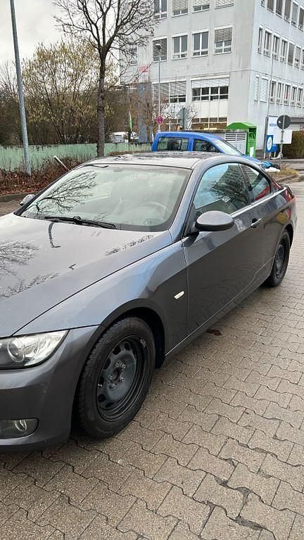 Gebraucht BMW 320 Performance 170 PS (125 kW) 2007 Grau Coupé