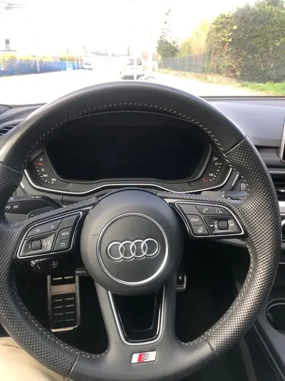 Gebraucht Audi A5 Sportback Design 190 PS (139 kW) 2019 Weiß Kleinwagen