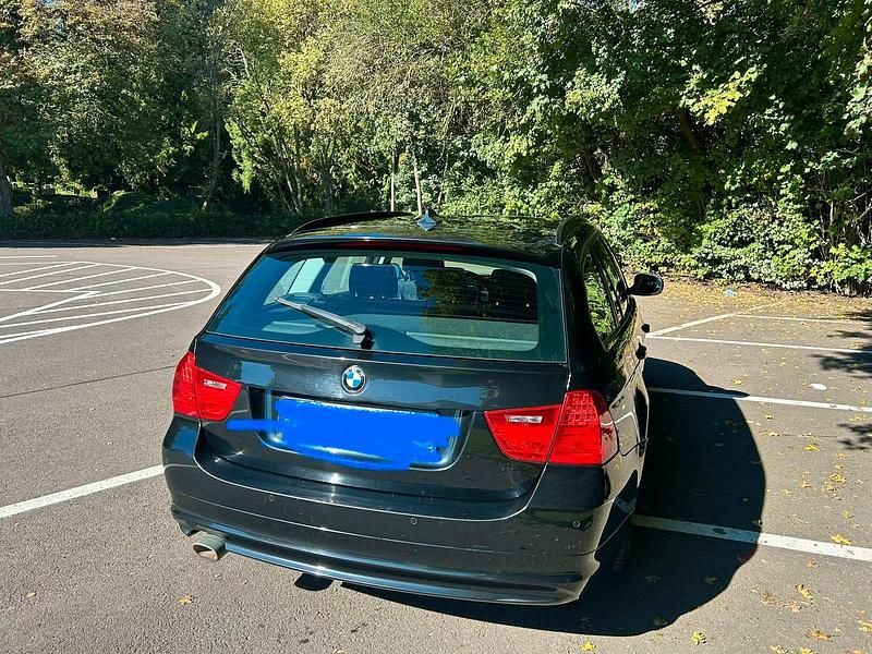 Second-hand BMW 320 184 CP (135 kW) 2012 Negru Break