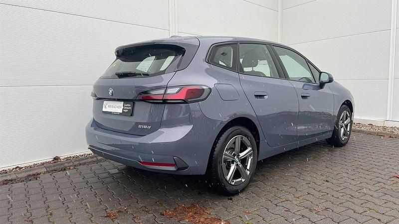 Gebraucht BMW 218 Active Tourer Efficient Dynamics 150 PS (110 kW) 2024 Sparkling kupfergrau metallic Van / Kleinbus