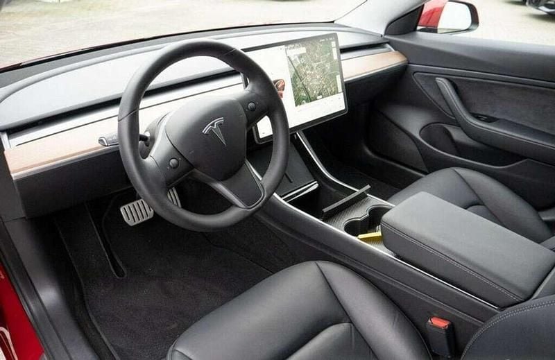 Gebraucht Tesla Model 3 Performance 355 kW (483 PS) 2019 Rot Limousine