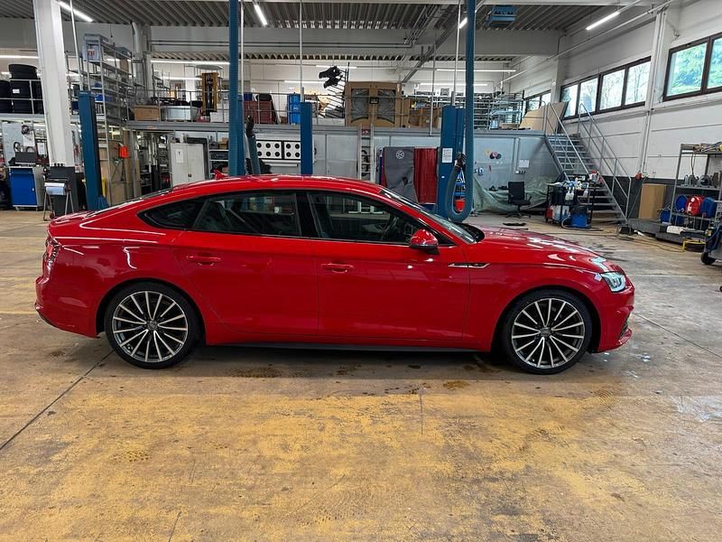 Gebraucht Audi A5 S-Line 190 PS (139 kW) 2018 Rot Coupé