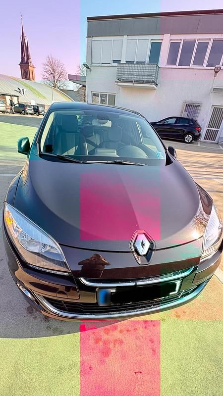 Gebraucht Renault Mégane Bose Edition 131 PS (96 kW) 2013 Braun Limousine