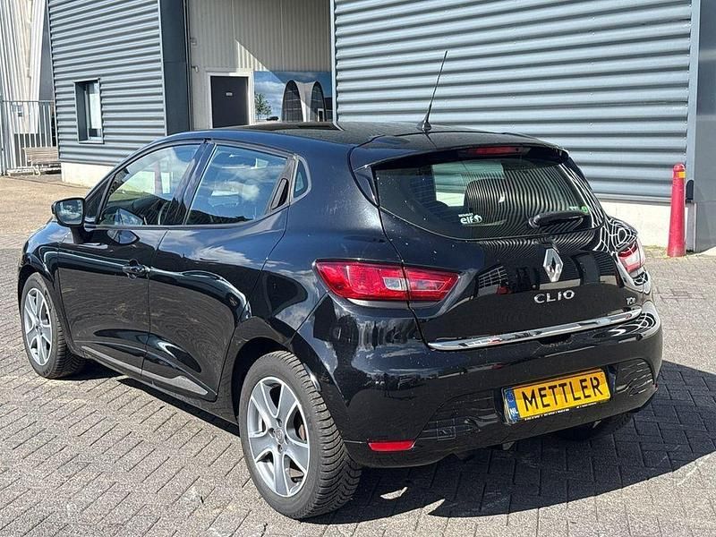 Gebraucht Renault Clio IV Expression 90 PS (66 kW) 2014 Schwarz Limousine
