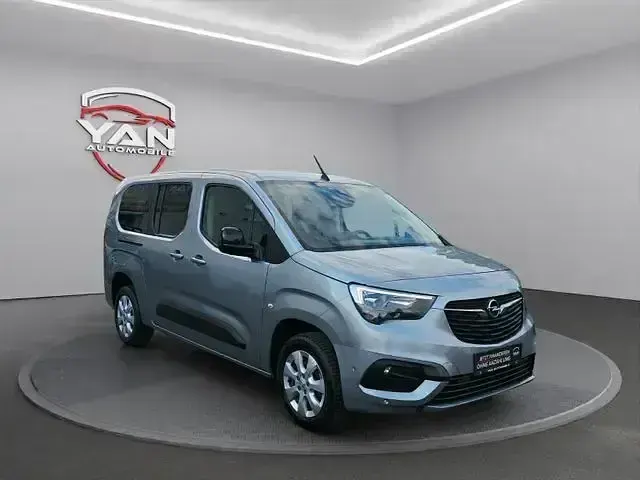 Gebraucht Opel Combo Life XL 131 PS (96 kW) 2022 Grau Van / Kleinbus