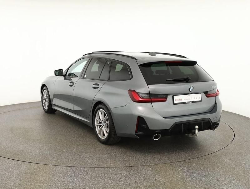 Gebraucht BMW 320 M Sport 184 PS (135 kW) 2025 Skyscrapergreymet. Kombi