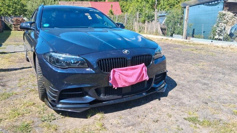 Blau Gebraucht 2017 BMW 520 Kombi | 11.999 € (Superpreis) - Bild 1/4