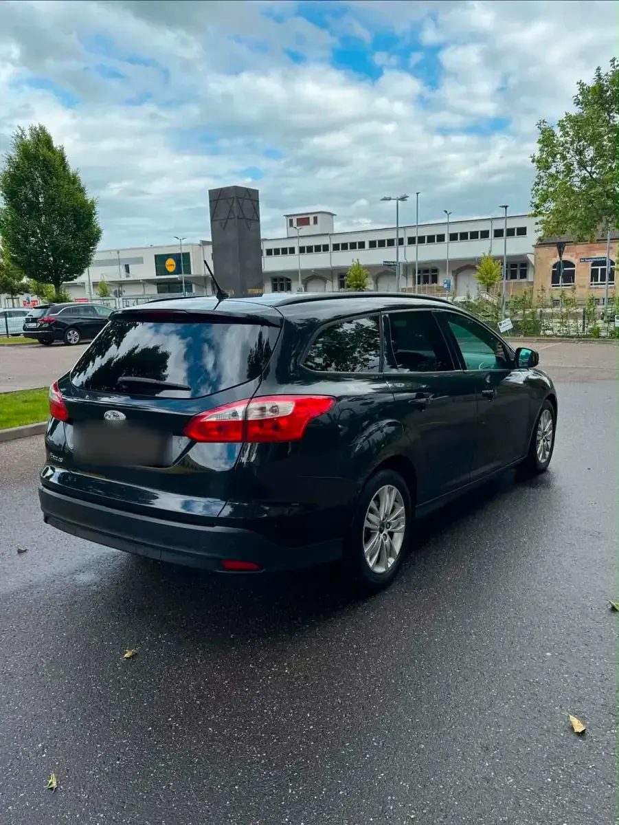 Occasion Ford Focus 95 PK (69 kW) 2012 Zwart Stationwagen
