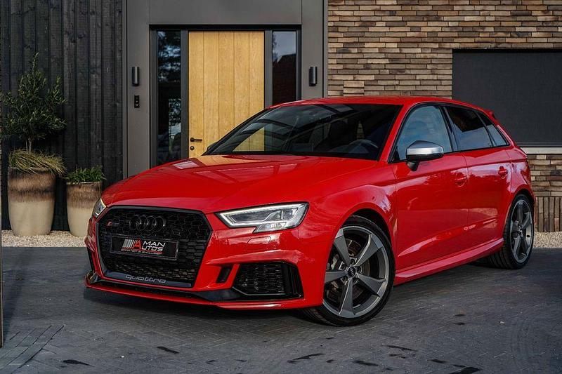 Rot Gebraucht 2020 Audi RS3 Sportback Sport Kleinwagen | 36.850 € (Fairer Preis) - Bild 1/4