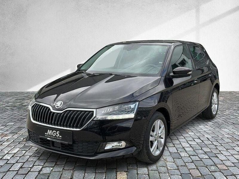 Gebraucht Skoda Fabia Style 95 PS (69 kW) 2019 Schwarzmagic perleffekt Limousine