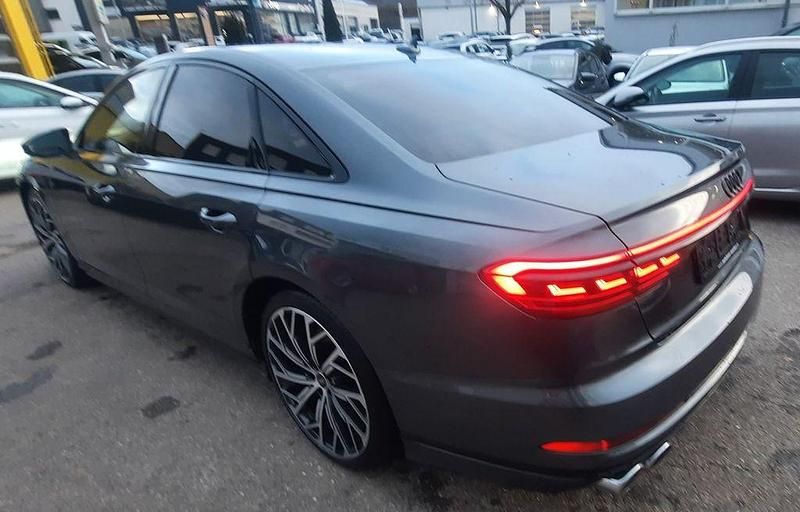Gebraucht Audi S8 Sport 571 PS (419 kW) 2021 Grau Limousine
