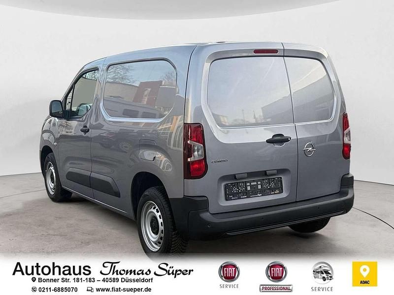 Gebraucht Opel Combo Edition 102 PS (75 kW) 2023 Kontrast grau/quarz silber Van / Kleinbus