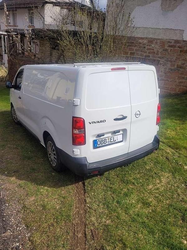 Gebraucht Opel Vivaro Edition 150 PS (110 kW) 2021 Weiß Van / Kleinbus