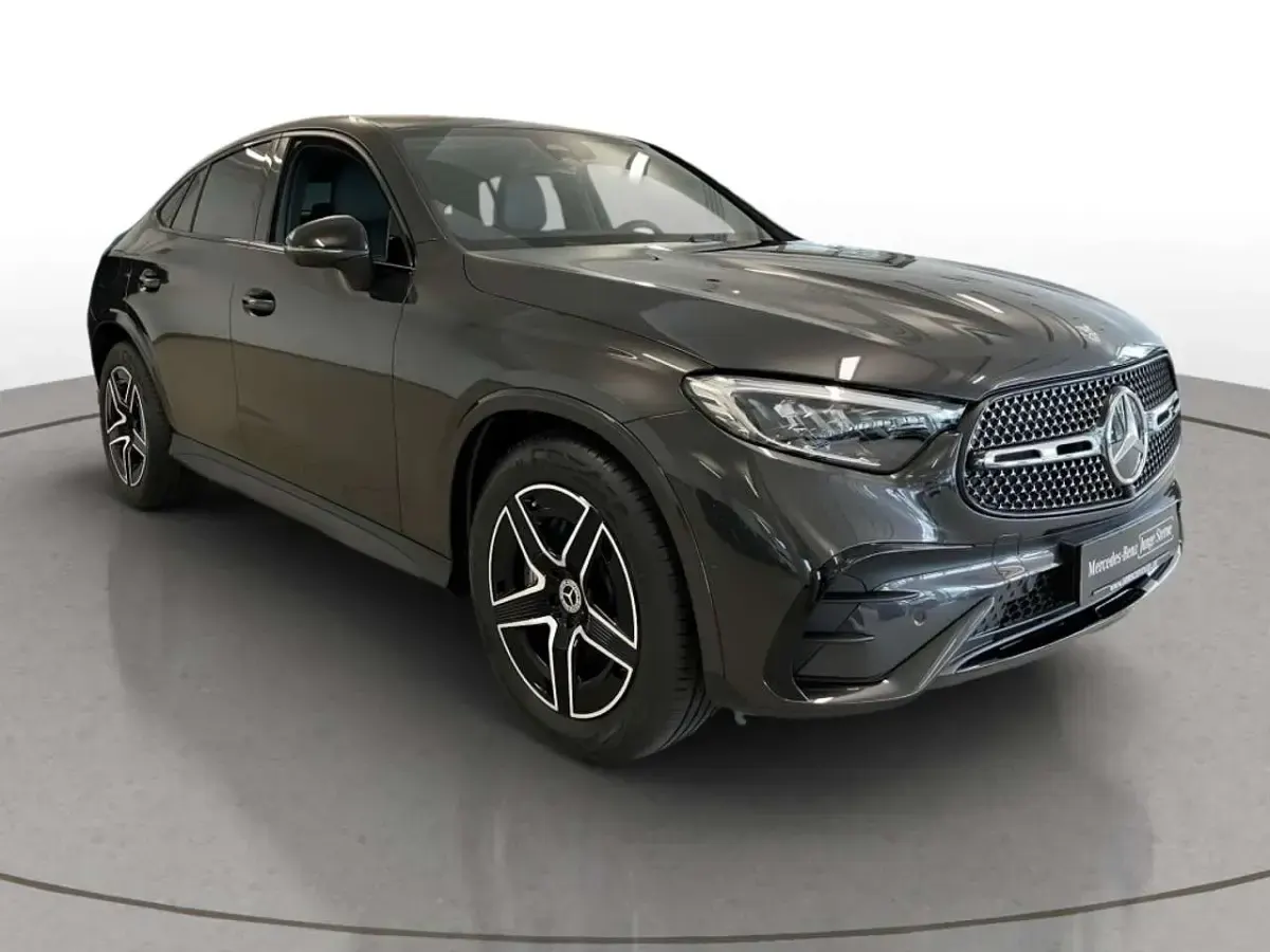 Gebraucht Mercedes GLC220 AMG line 197 PS (144 kW) 2025 Metalliclack graphitgrau SUV
