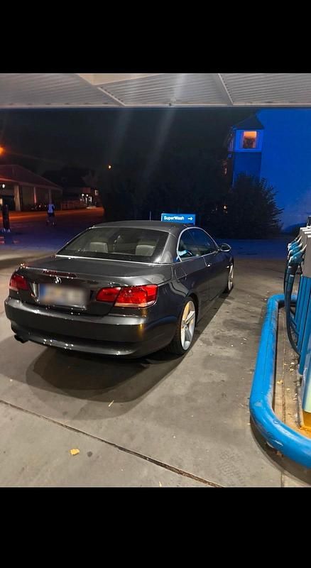 Gebraucht BMW 330 Cabriolet 231 PS (169 kW) 2007 Grau Cabrio