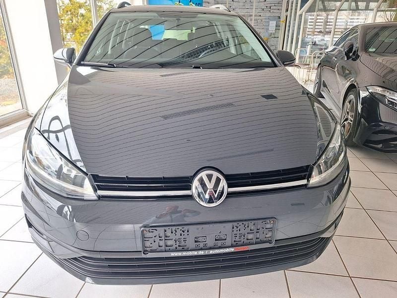 Gebraucht VW Golf VII 116 PS (85 kW) 2019 Grau Kombi