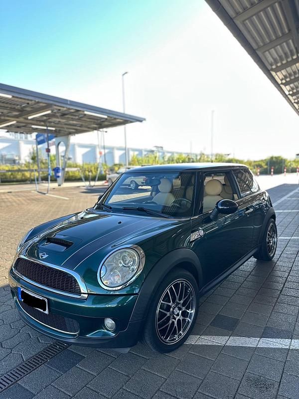 Grün Gebraucht 2009 Mini Cooper S Coupé Coupé | 6.299 € - Bild 1/4
