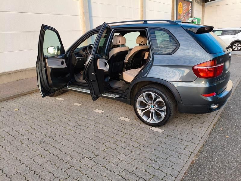 Gebraucht BMW X5 245 PS (180 kW) 2012 Grau SUV