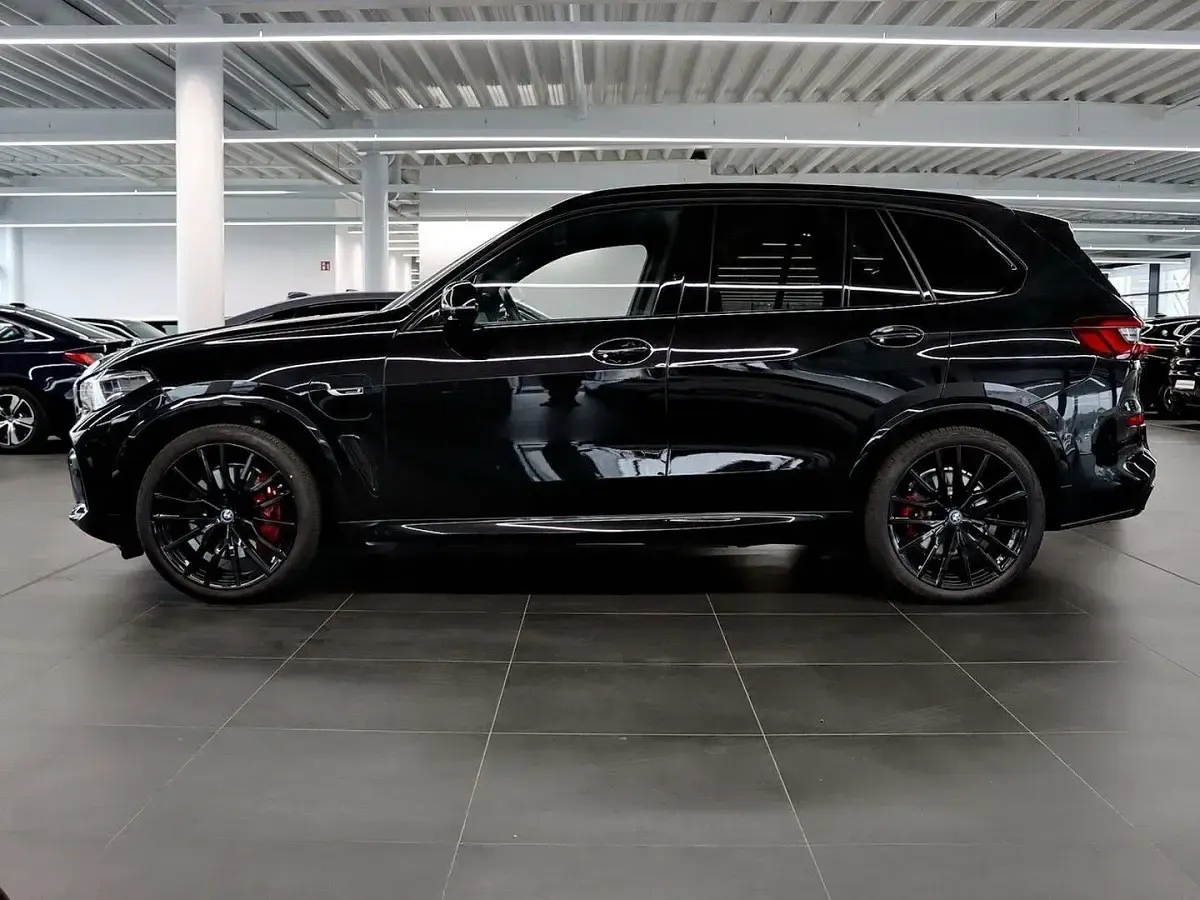 Gebraucht BMW X5 Efficient Dynamics 286 PS (210 kW) 2023 Saphirschwarz SUV