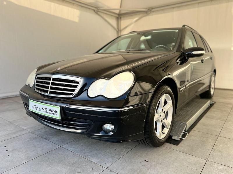 Gebraucht Mercedes C180 143 PS (105 kW) 2006 Schwarz Kombi
