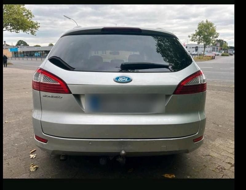 Usado Ford Mondeo 164 CV (120 kW) 2010 Gris Familiar
