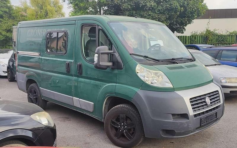 Grün Gebraucht 2012 Fiat Ducato Van | 5.400 € - Bild 1/4