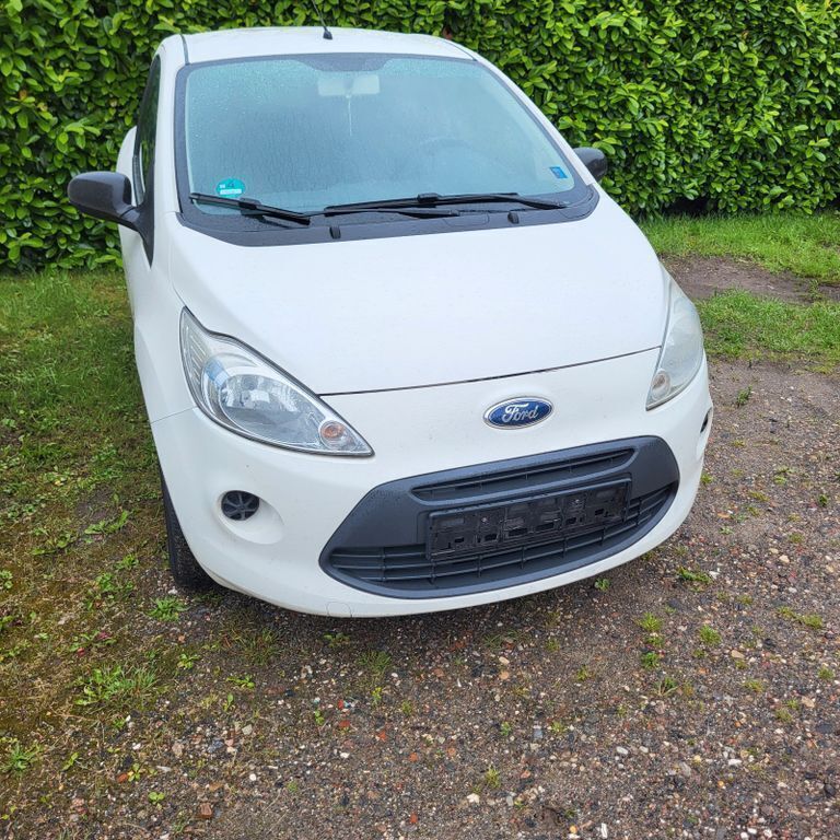 Weiß Gebraucht 2011 Ford Ka Trend Kleinwagen | 2.600 € (Fairer Preis) - Bild 1/4