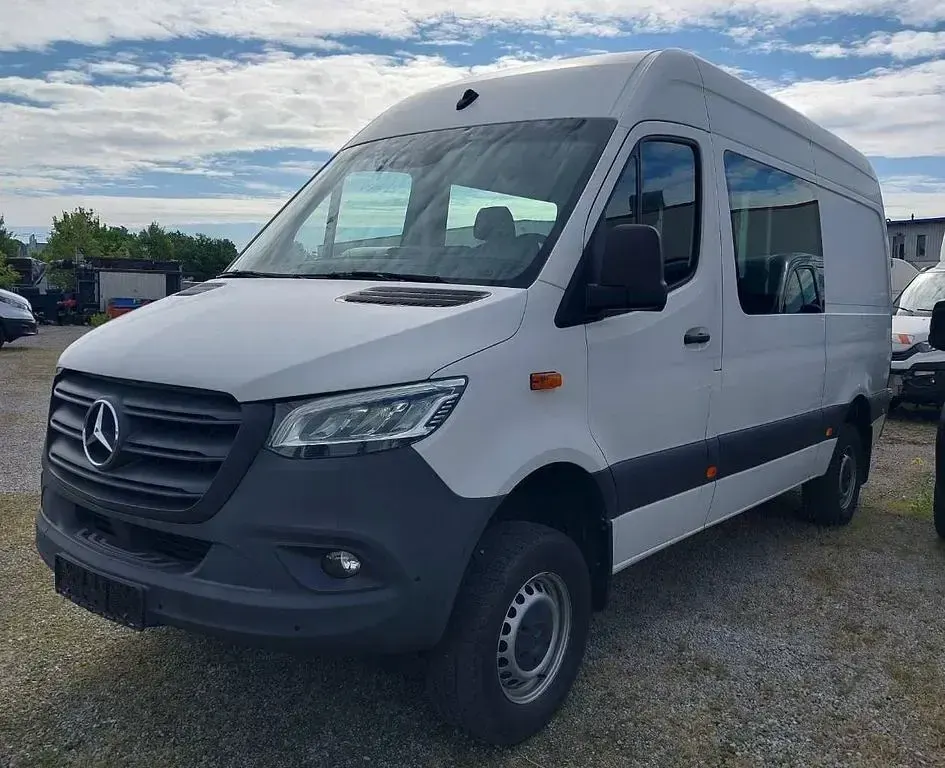 Gebraucht Mercedes Sprinter 163 PS (119 kW) 2021 Weiß Van