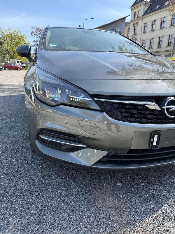Gebraucht Opel Astra Elegance 131 PS (96 kW) 2020 Quarz grau Kombi