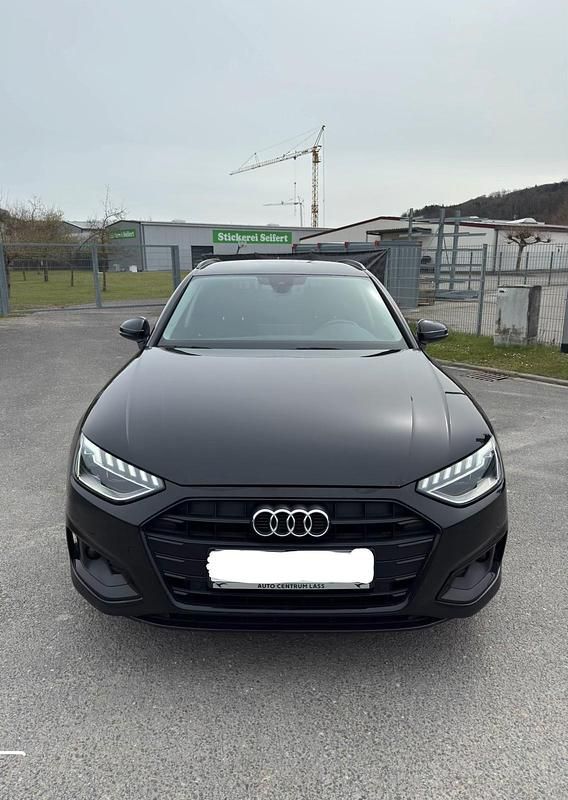 Gebraucht Audi A4 S-Line 136 PS (100 kW) 2022 Schwarz Kombi