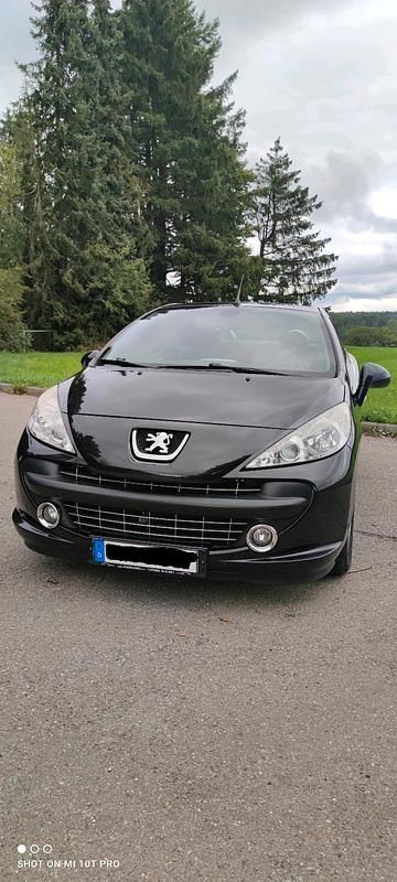 Schwarz Gebraucht 2008 Peugeot 207 CC Cabrio | 2.900 € (Etwas zu teuer) - Bild 1/4