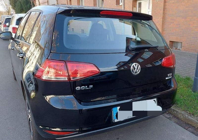 Gebraucht VW Golf VII Trendline 86 PS (63 kW) 2016 Schwarz Limousine