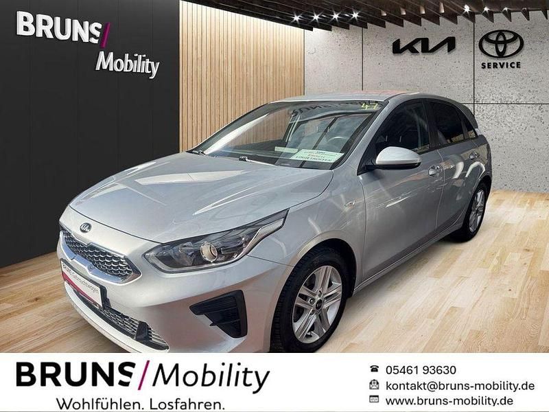 Gebraucht Kia Ceed Vision 101 PS (74 kW) 2020 Silber Kleinwagen