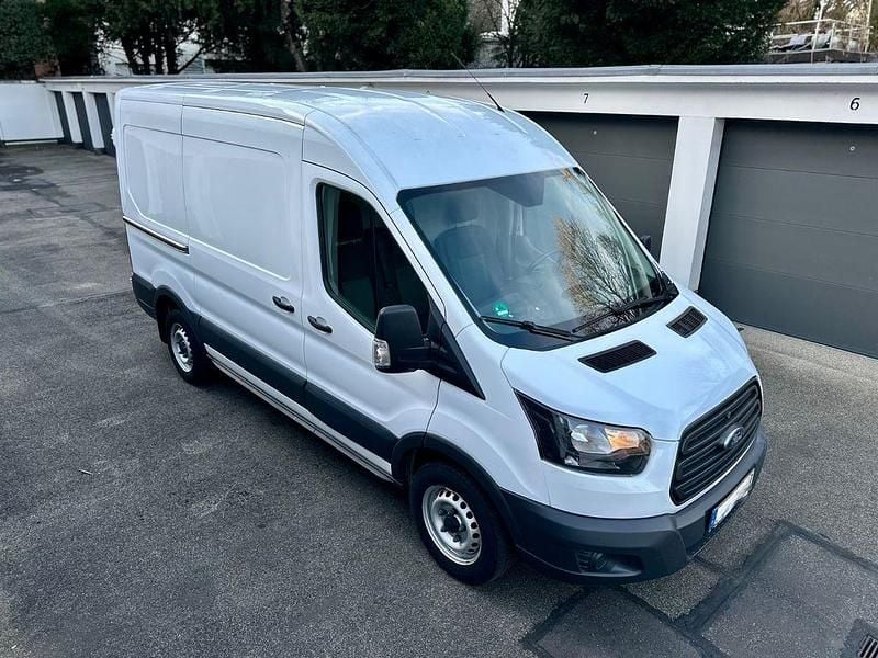 Gebraucht Ford Transit 105 PS (77 kW) 2018 Weiß Limousine