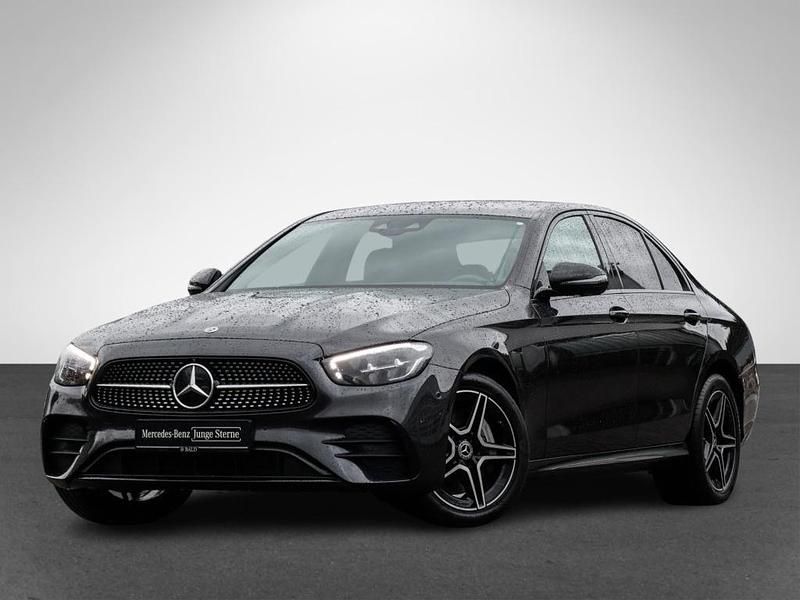 Gebraucht Mercedes E300 AMG 306 PS (225 kW) 2022 Metalliclack graphitgrau Limousine