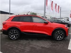 Gebraucht Audi SQ6 e-tron 359 kW (489 PS) 2025 Rot (soneirarot metallic) SUV