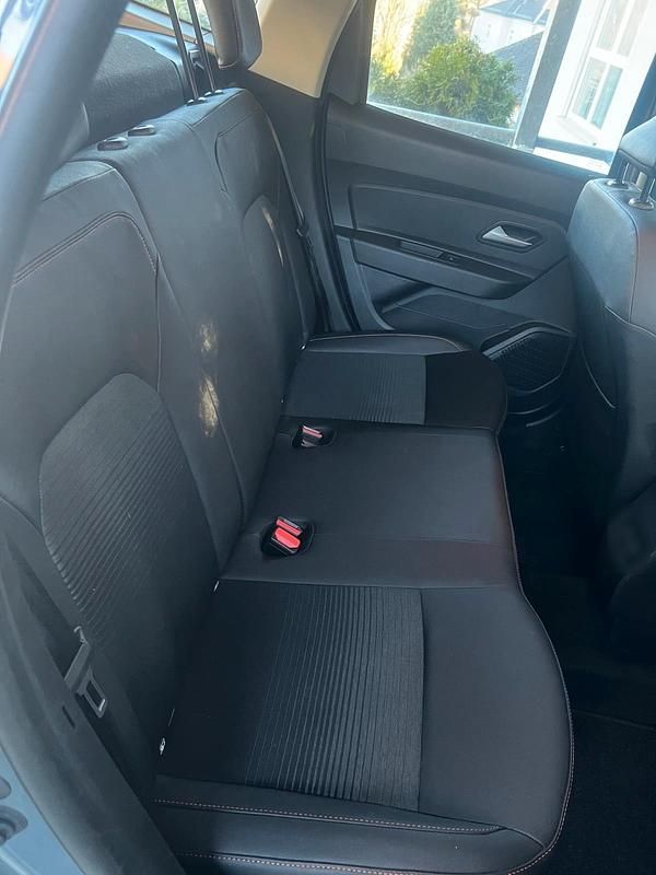 Gebraucht Dacia Duster Extreme 150 PS (110 kW) 2023 Grau SUV