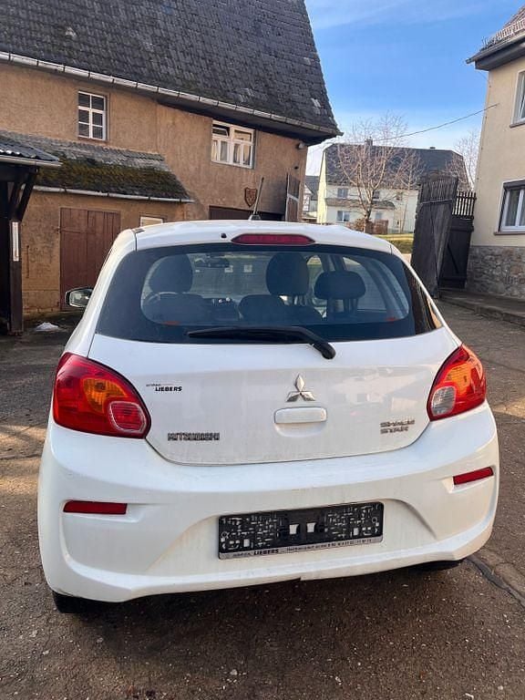 Gebraucht Mitsubishi Space Star 71 PS (52 kW) 2017 Weiß Kleinwagen